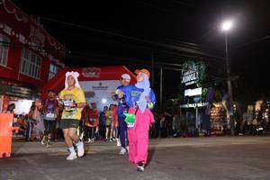 BIB: 473
                            <button type="button" onclick="openModal(26261844)" class="btn btn-primary btn-sm float-right btn-popup" data-toggle="modal" data-target=".modal-high-quality">
                        <i class="fas fa-shopping-cart"></i> Add to Cart
                    </button>
                                            <button type="button" onclick="isThisMe(26261844, true)" class="btn btn-success btn-sm float-right btn-popup btn-isme hidden" data-toggle="tooltip" data-placement="bottom" title="นี่คือรูปของคุณใช่ไหม คลิกที่นี่เพื่อเอาเข้าอัลบั้ม">
                        <i class="fas fa-plus"></i> Add to album
                    </button>
                    <button type="button" onclick="isThisMe(26261844, false)" class="btn btn-warning btn-sm float-right btn-popup btn-isnotme hidden">
                        <i class="fas fa-ban"></i> Remove from album
                    </button>